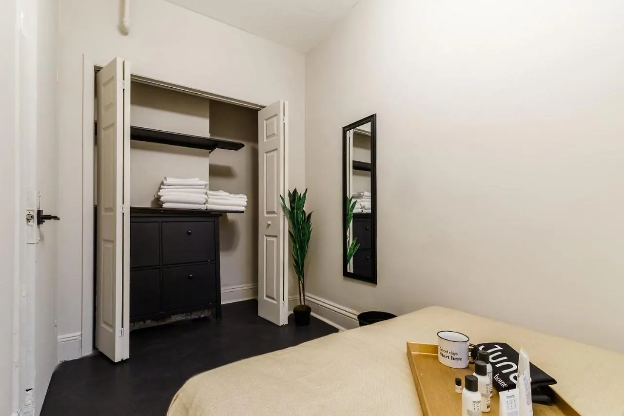 Apartment 332: Hells Kitchen New York
